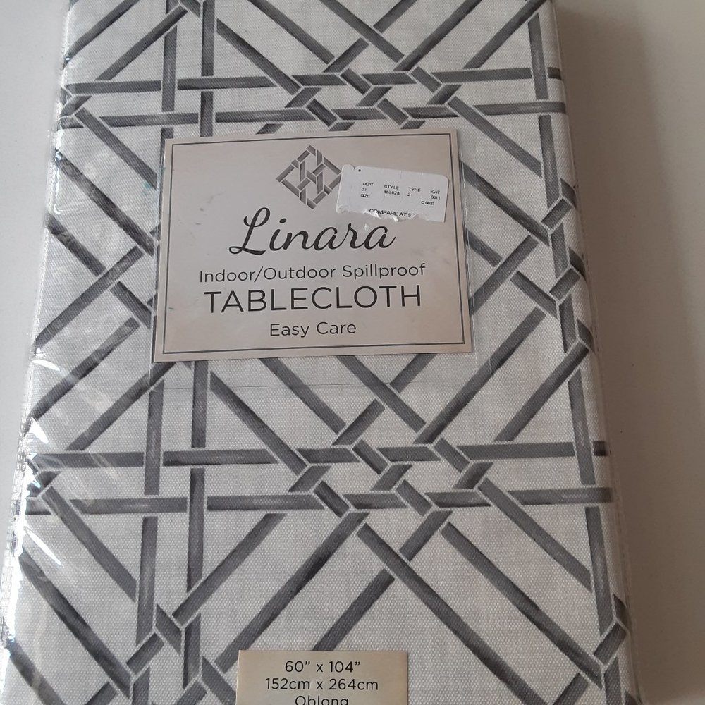 Indoor/ Outdoor Tablecloth - easy care NEW